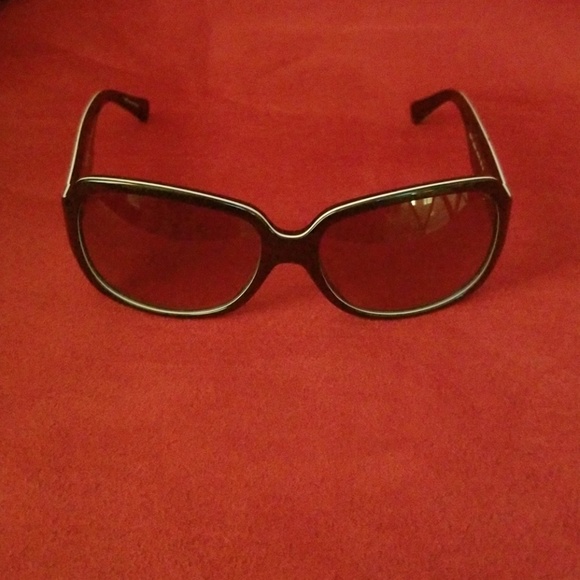 Coach Sunglasses - Picture 5 of 5